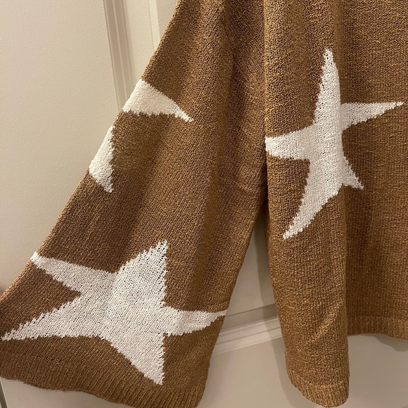Fab’rik Style Camino Star Sweater- Taupe in Size Small - Picture 5 of 6